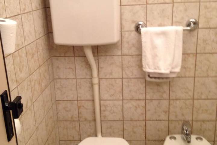 Room 35 of 41