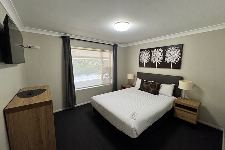 Room 19 of 46