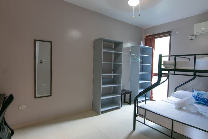 Room 18 of 80