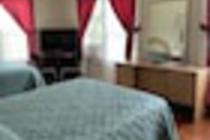 Room 173 of 246