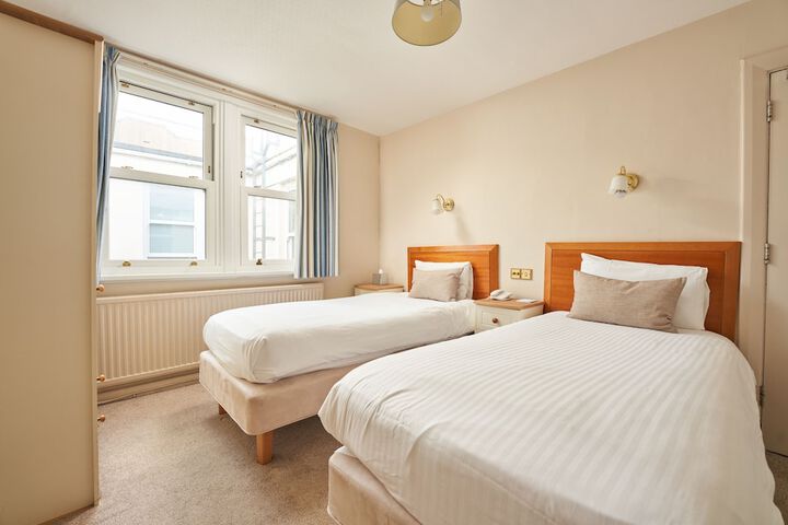 Room 20 of 75