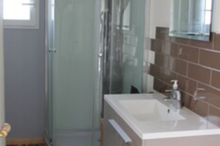 Room 5 of 24