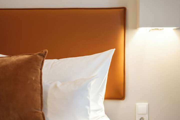 Room 15 of 34