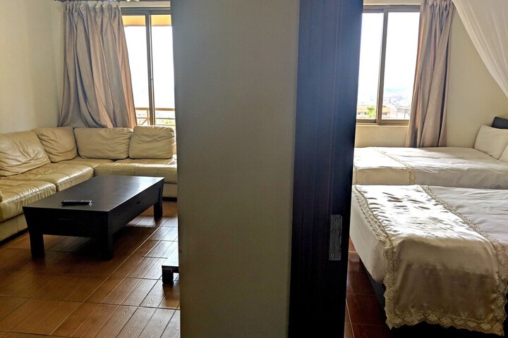 Room 4 of 71