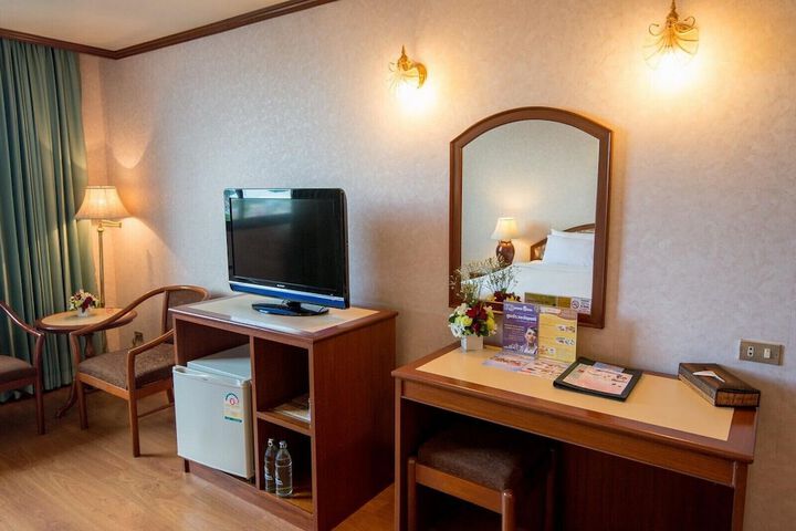 Room 8 of 39