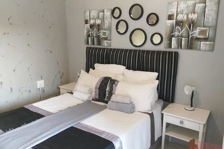 Room 5 of 22