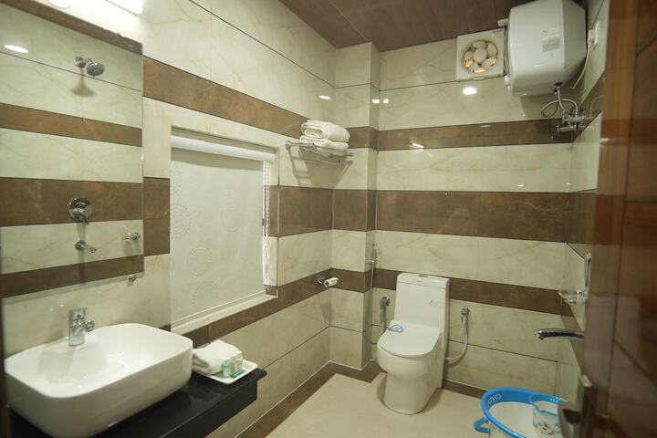 Room 18 of 23