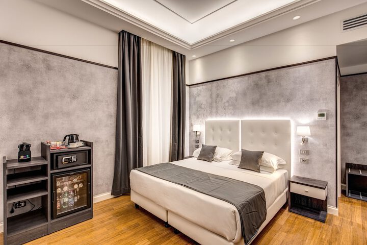 Room 11 of 79