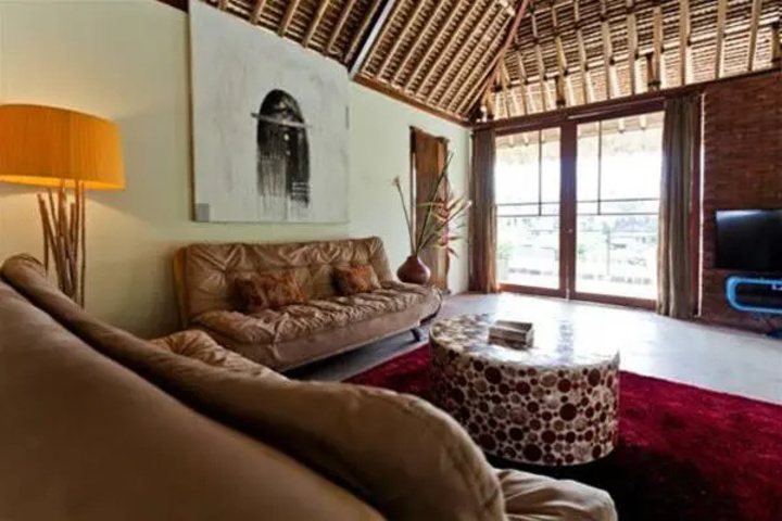 Room 5 of 13
