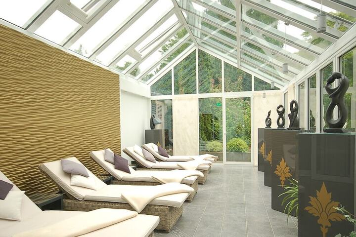 Spa 9 of 23