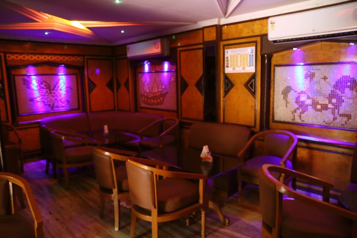 Lounge 40 of 47
