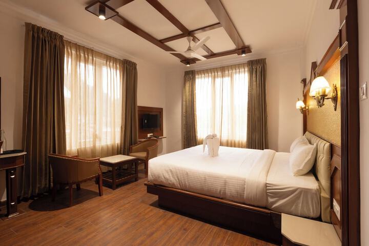 Room 6 of 20