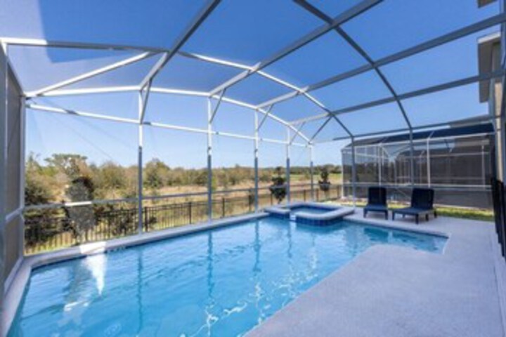 Pool 32 of 60