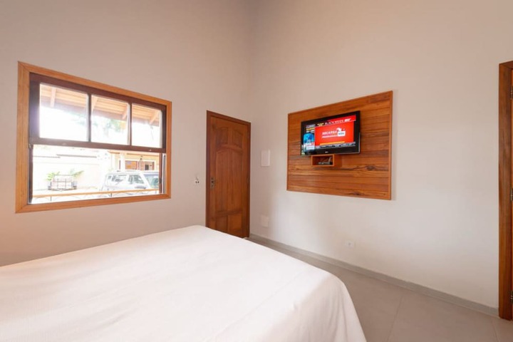 Room 5 of 99