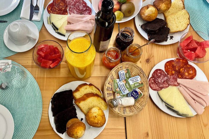 Breakfast/Coffee Service 60 of 70