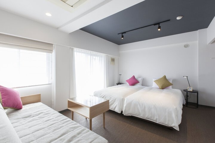 Room 7 of 42