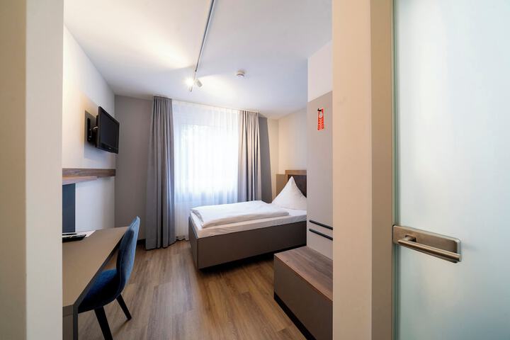 Room 18 of 24