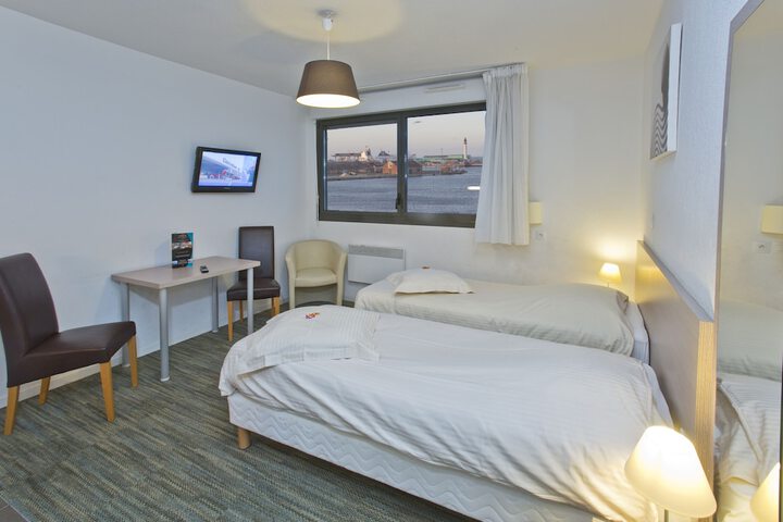 Room 12 of 91