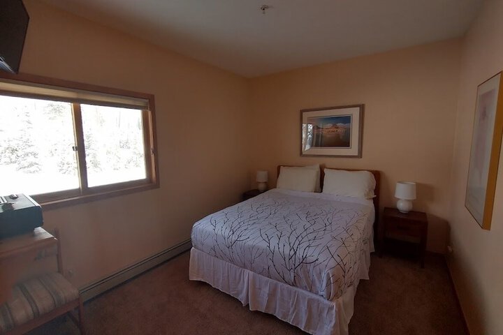Room 12 of 66