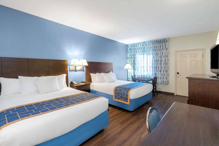 Room 10 of 20