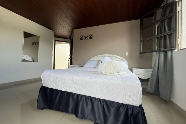 Room 10 of 61