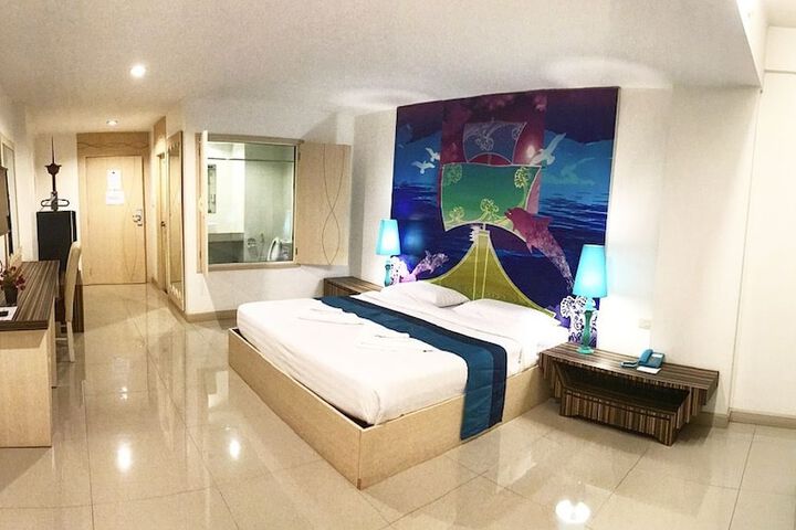 Room 16 of 147