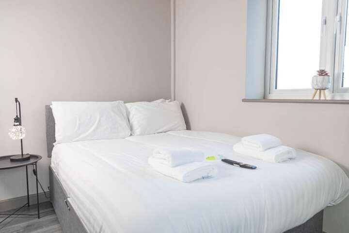 Room 7 of 14