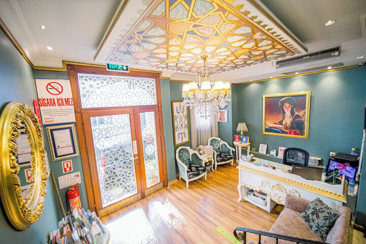 Entrance & Lobby