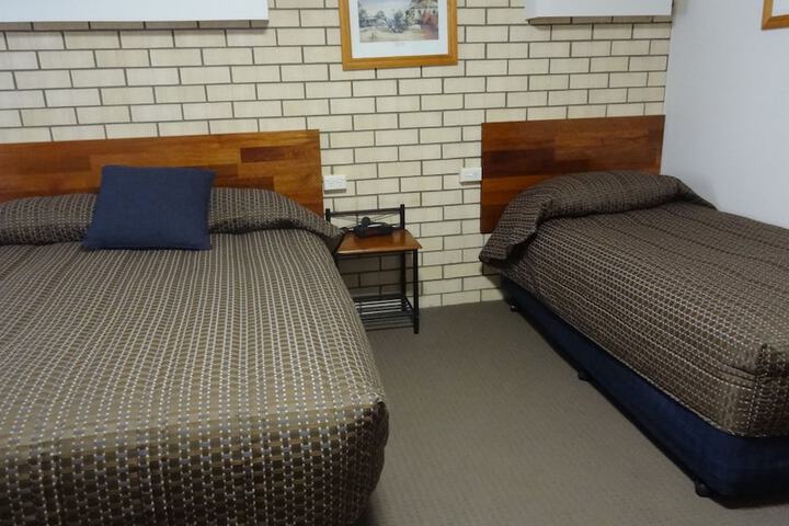 Room 5 of 48