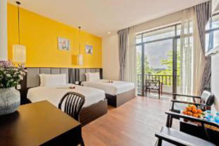 Room 2 of 23
