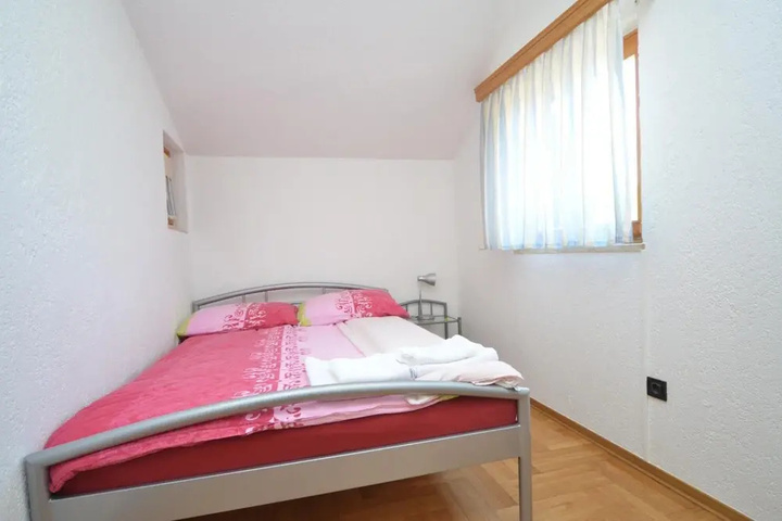 Room 2 of 13