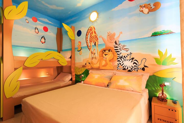 Room 27 of 55