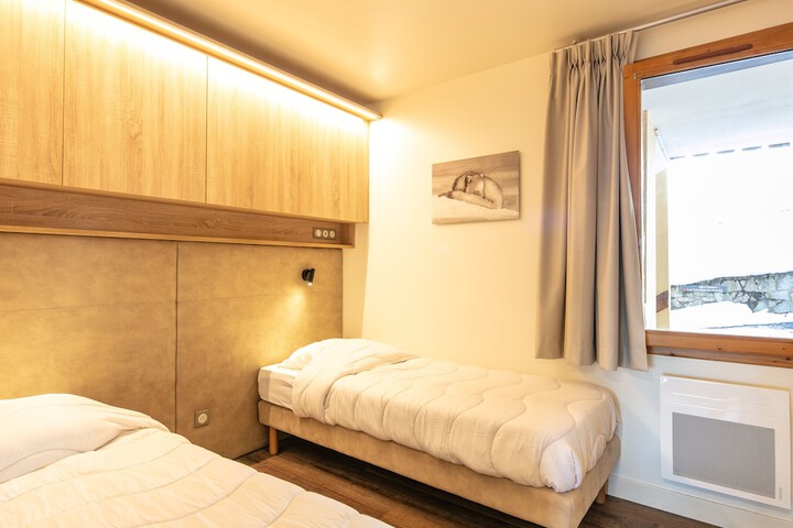 Room 9 of 47