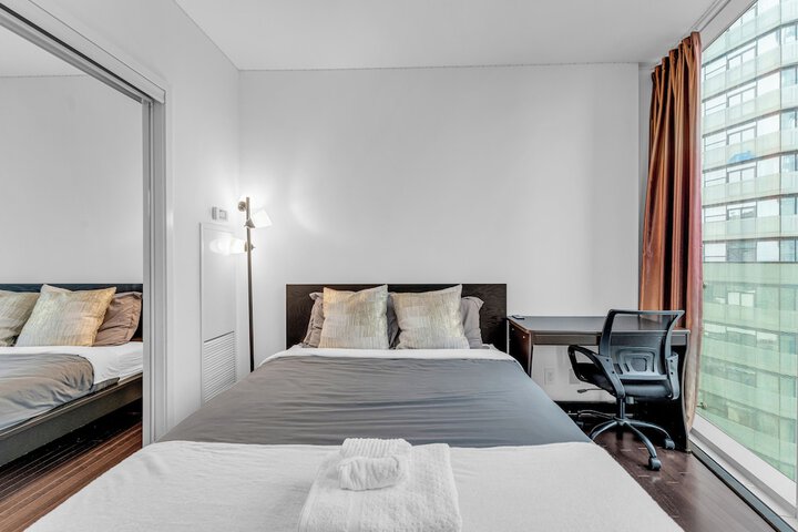 Room 3 of 22