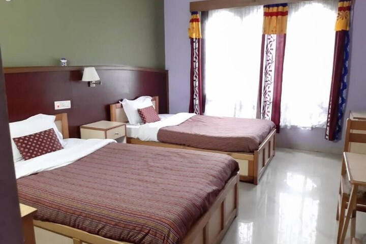 Room 15 of 44