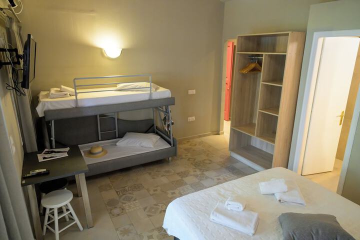 Room 122 of 333