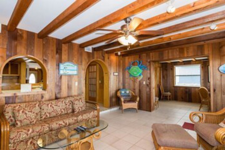 Room 9 of 29