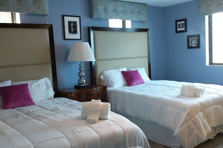 Room 10 of 21