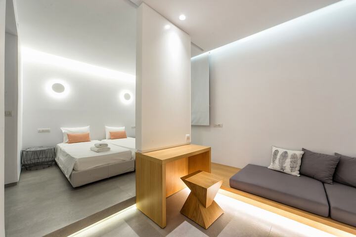 Room 174 of 340