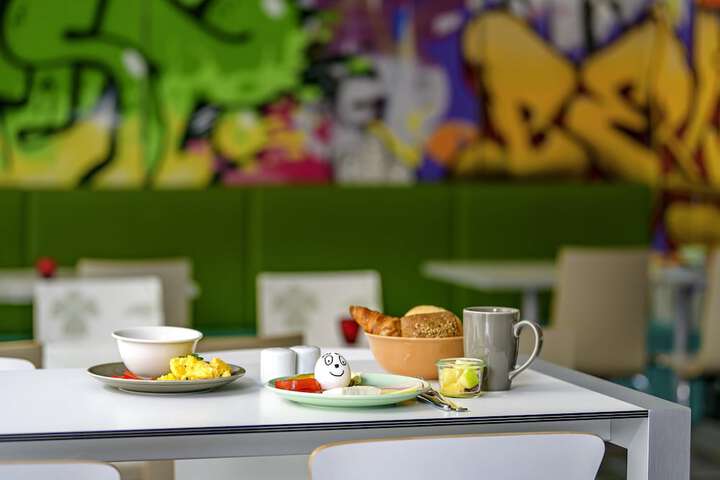 Breakfast/Coffee Service 53 of 67