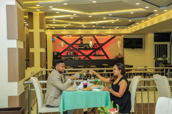 Dining 54 of 88