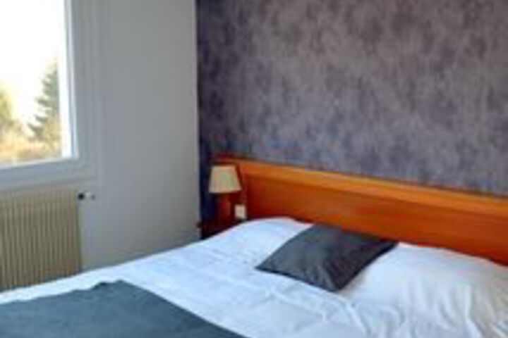 Room 44 of 61