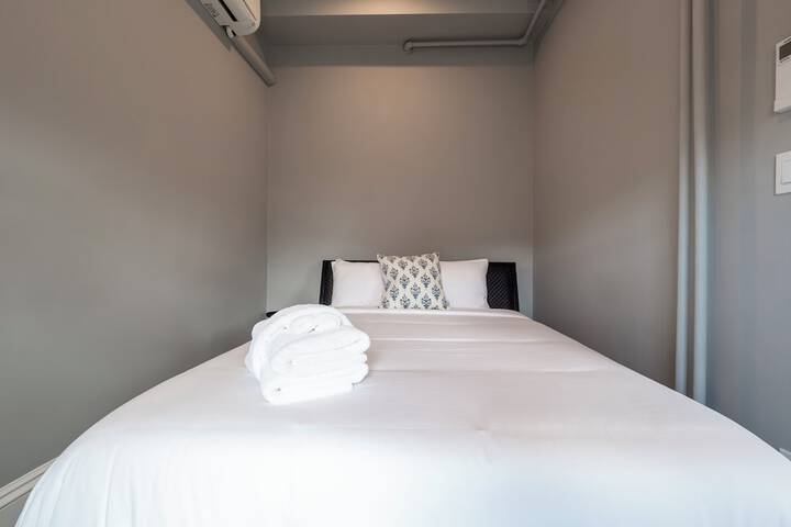 Room 31 of 100