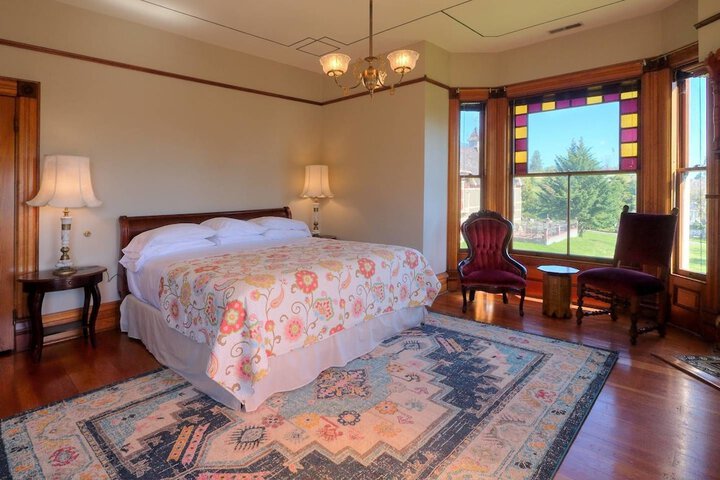 Room 10 of 21