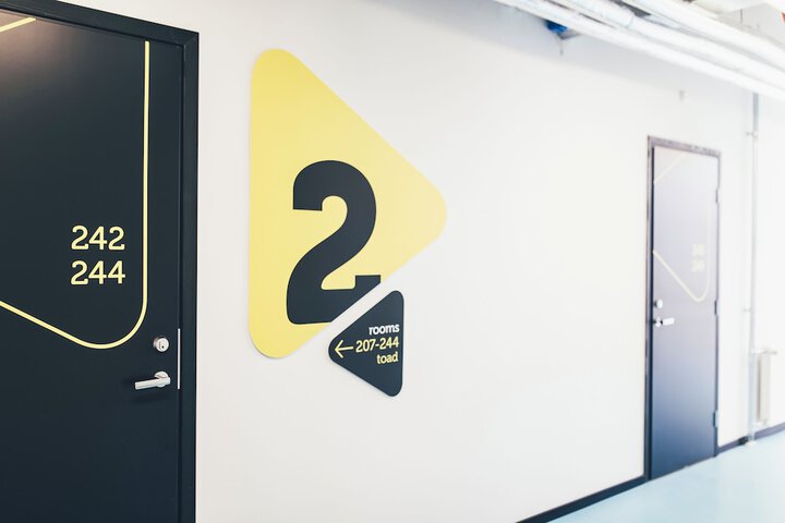 Ballroom/Hall 26 of 26