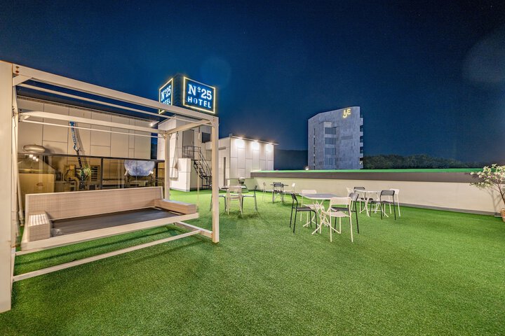 Terrace/Patio 58 of 60