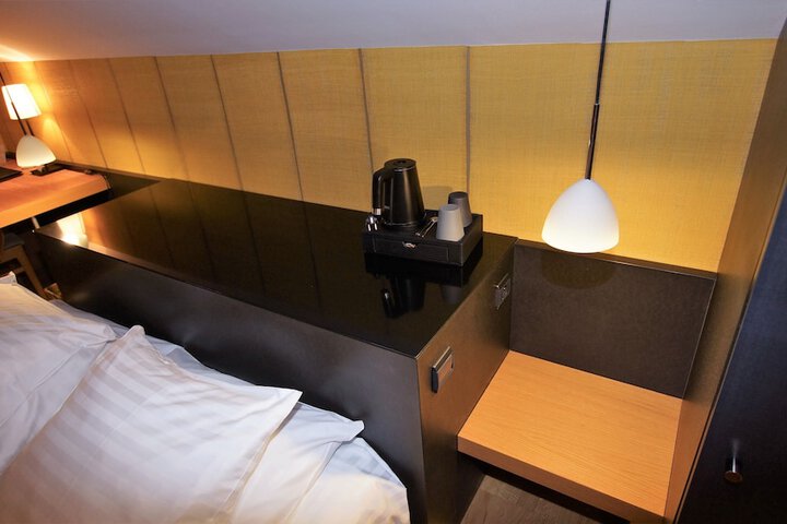Room 36 of 103