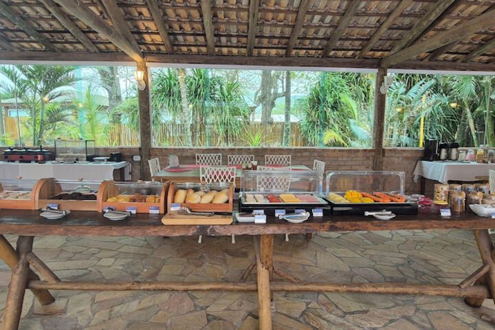 Breakfast/Coffee Service 26 of 40