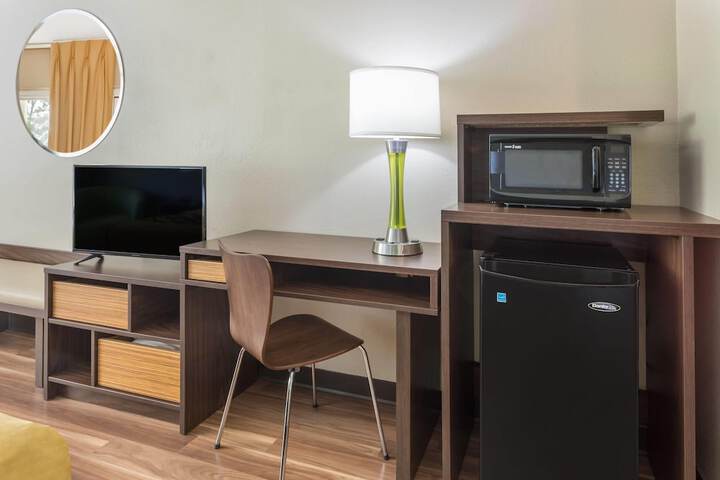 Room 10 of 22