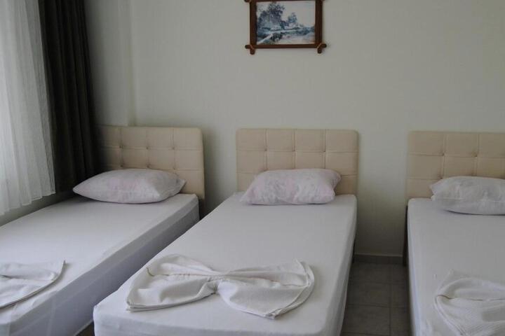 Room 7 of 11
